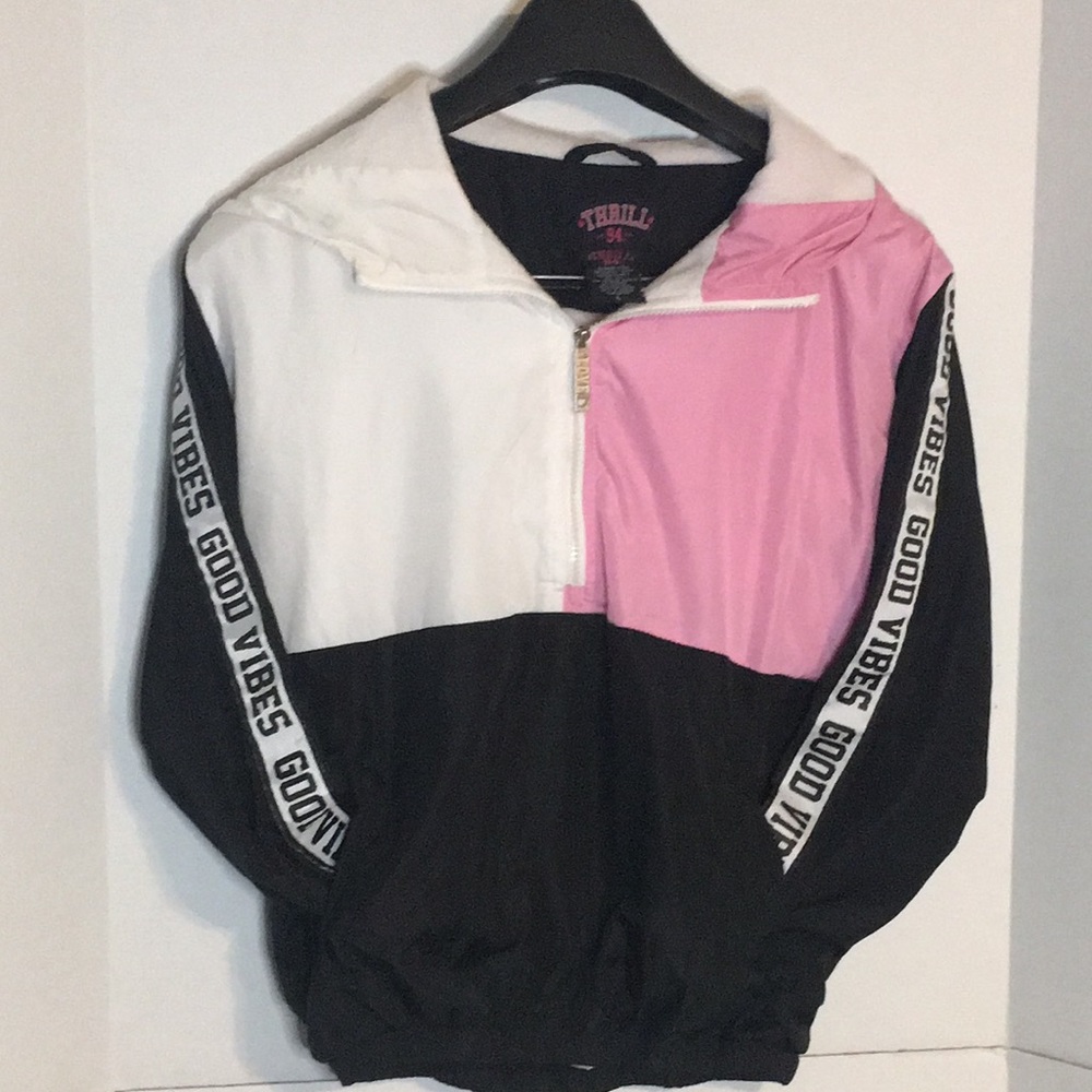 THRILL 94 windbreaker pullover.Size L
